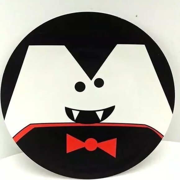 Holiday Home Halloween Set of Two Halloween Dracula 8” and 9'' Plates - Picture 4 of 7